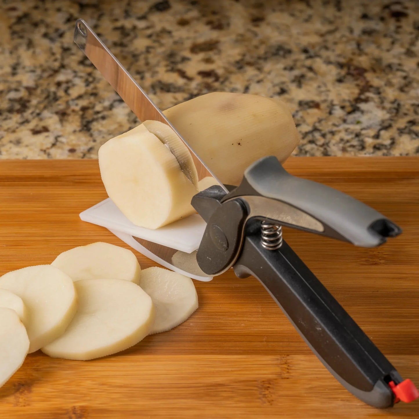 Revolutionary 5-in-1 Kitchen Scissors: Chop Veggies, Meat & More in Seconds🔪